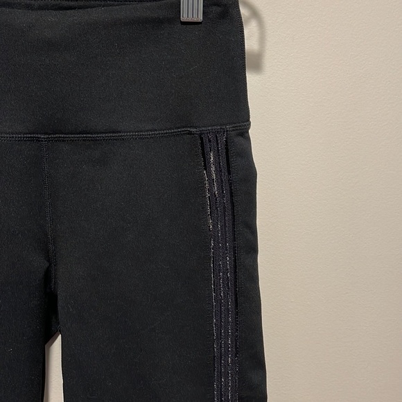 Fabletics Black High Waisted Leggings XS Sheer Side Stripes Pilates Yoga Run - Picture 2 of 8